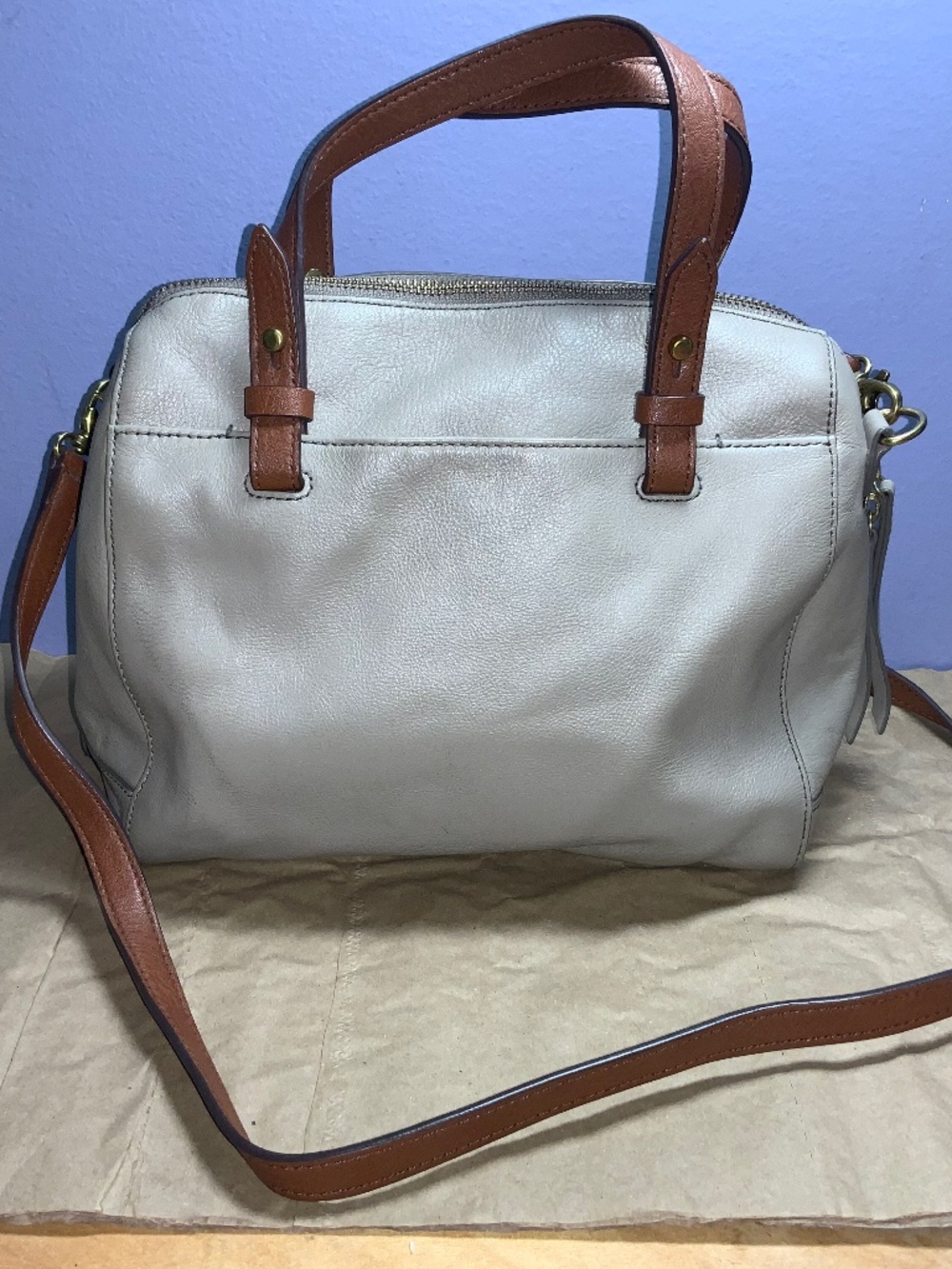 Fossil Rachel Satchel light gray leather brown leather handles crossbody strap